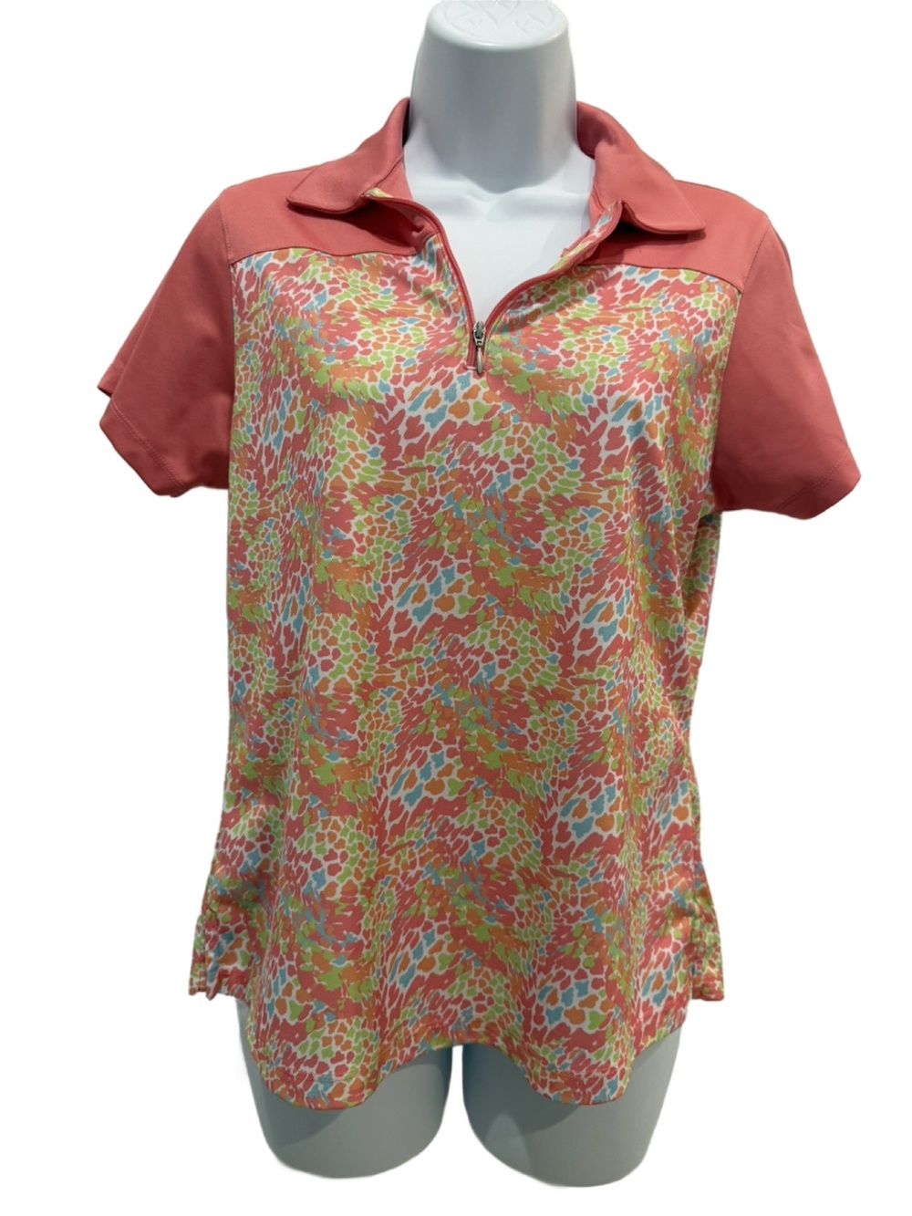 Bermuda Sands apparel aversive strawberry quarter zip short sleeve shirt. Small